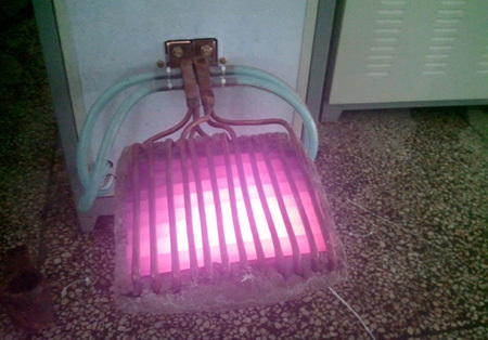 感应加热设备,高频感应加热设备 . 中频感应加热设备和高频感应加热设备的区别